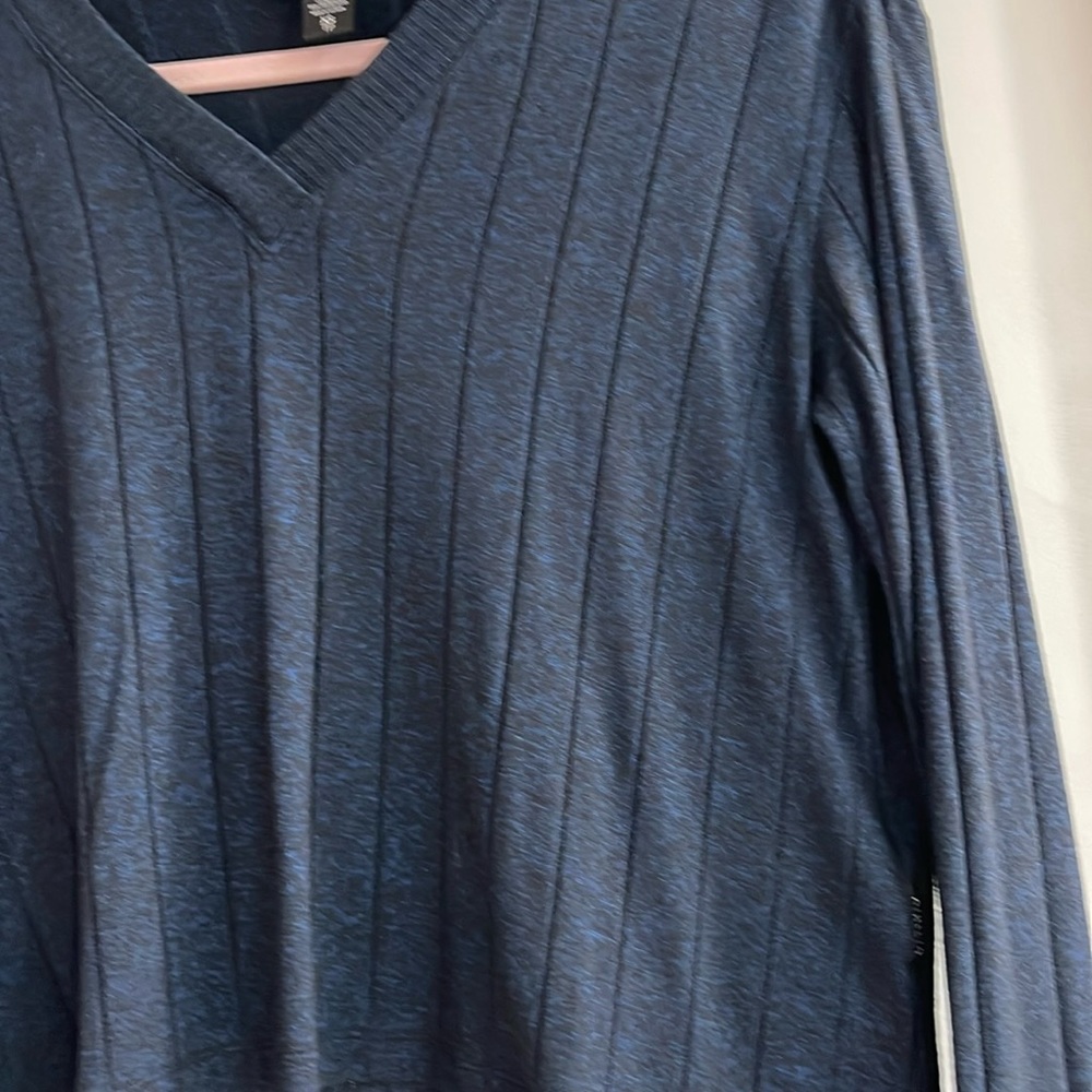 EUC Athleta Cropped sweater
